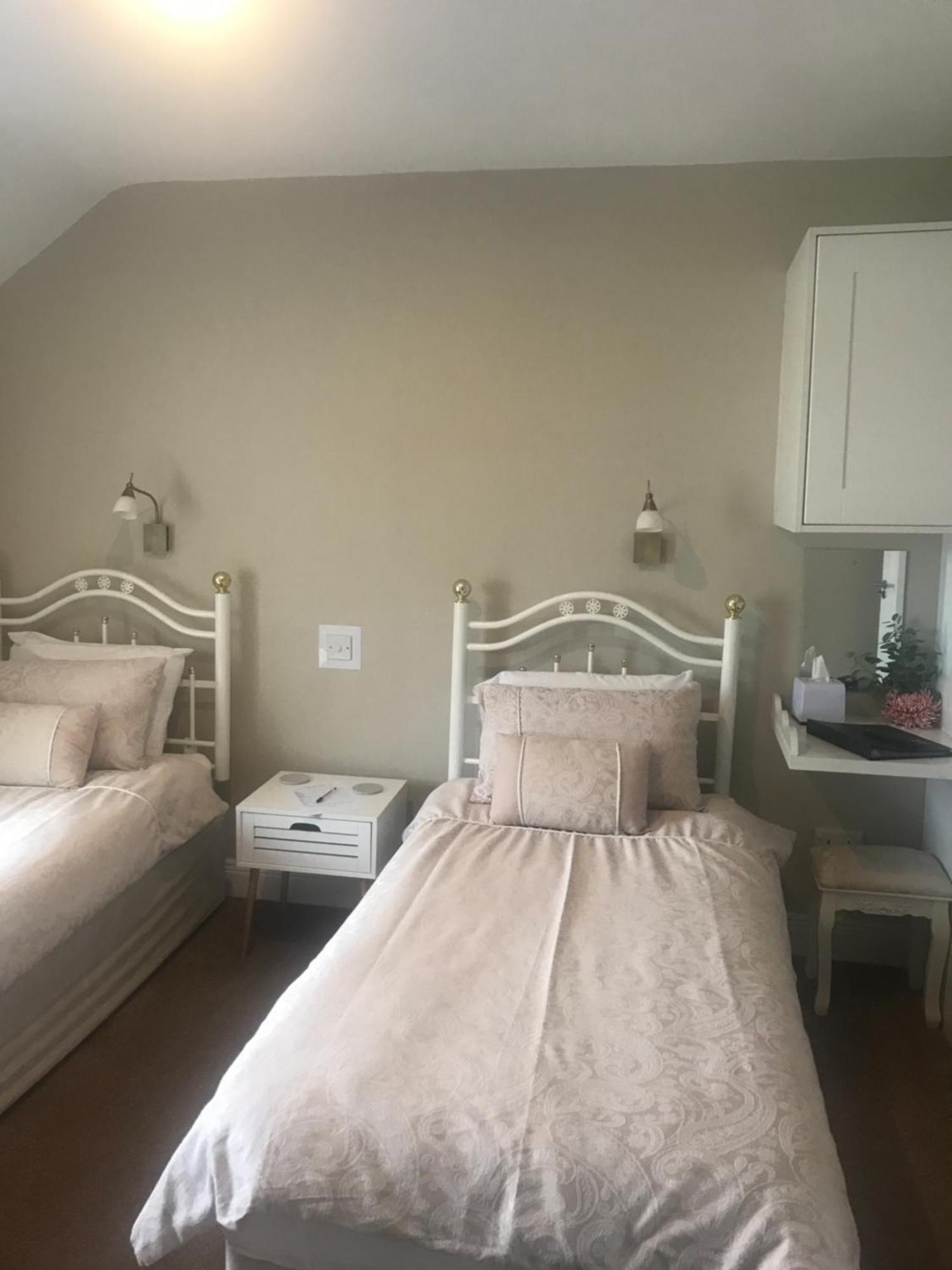 Kielty'S Of Kerry Bed And Breakfast วอเตอร์วิลล์ ภายนอก รูปภาพ